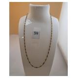 Twisted chain in gold