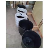 20 in. x 21 in. Slate Rubber Florencia Planter with Water Reservoir