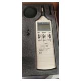 Extech 407736-NIST Sound Level Meter with NIST