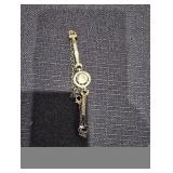 Luxury Cubic Zirconia Inlaid Bangle Bracelet