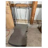 Rubbermaid Utility Cart