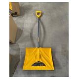 True Temper 18 in. Ergonomic Mountain Mover