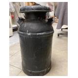 Bordens Iowa Metal Milk Can