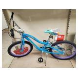 Schwinn Iris 20" Youth Bike - Light Blue