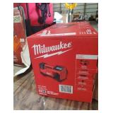 Milwaukee M18 18 V 150 psi Tire Inflator