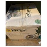 Tidy Cats Breeze Hooded Litter Box System