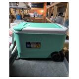 Igloo Wheelie Cool 38qt Rolling Cooler