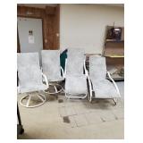 4 patio chairs