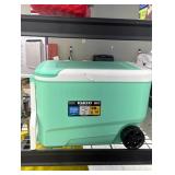 Igloo 38 quart cooler