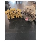 Yorky dogs - welcome sign