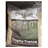 Trophy trance attractant