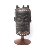 Lot 438 African Bene Buyonbo Mask