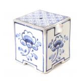 Lot 537 Beautiful Late Joseon Korean Cobalt Blue & White Water Dropper