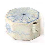 Lot 539 Lovely Korean Porcelain Cobalt Blue & White Water Dropper