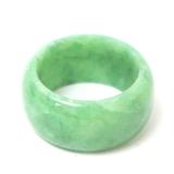 Lot 89 Chinese Green Jade Ring, 8g