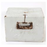 Lot 286 Lovely Korean White Glazed Water Dropper, Bats