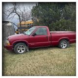 1998 Chevrolet S10 Maroon Truck