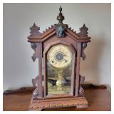 26 AntiqueIngraham8DayLibertyClockRunning