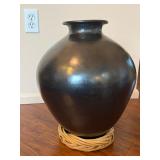 67 OaxacaMexicoLargeClayVasewithWickerRest