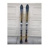 70 PairofK2AxisSkies18mmSidecut