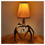 113 AntlerLamp