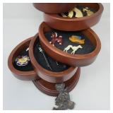 126 VintageBrooches&JewelryBox