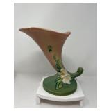 176 1940sCoralPinkRosevillePotteryWhiteRoseCornucopiaVase