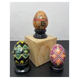 17 TrioHandPaintedEggs