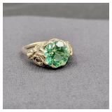 Stunning 10k Gold Green Sapphire Ring