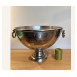 French Cuvée De Prestige Du Louvois Pedestal Champagne Wine Bath