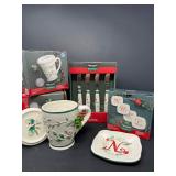 105 PfaltzgraffWinterberryMugsPlates&SpreadersHolidayCollection