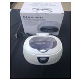 134 SharperImageUltrasonicEyeglassCleaner