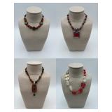 148 NecklaceAssortmentinDifferentStylesChicos
