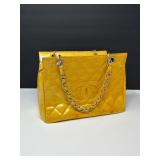 40 CHANELYellowMatelassePatentQuiltedChainShoulderBagrepair