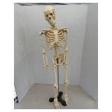 92 MrBonesMedicalSkeleton