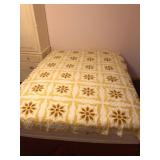 Antique Old Kentucky Quilt – Handcrafted Neutral Sunburst/Floral