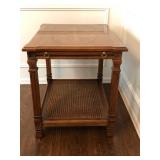 Drexel Heritage End Table – Slide-Out Shelf