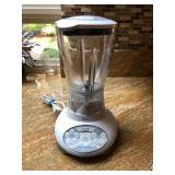 Oster Blender Model 6700 – Classic Chrome Finish, Tested Working