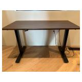 Seville Classics Air Lift Desk – Adjustable Height, 28-40 inches