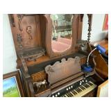 NICE ORGAN OR MANTEL TOP