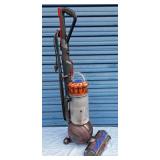 DYSON VACUUM