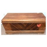 CEDAR CHEST W/O LOCK 