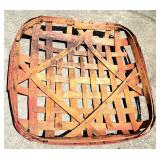TOBACCO BASKET