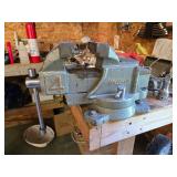 Buffalo No. 4 Heavy Duty Vise 