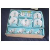 HOLLY HOBBIE TEA SET