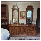Vintage Thomasville dresser with mirrors