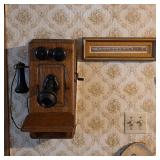 Antique 1900s Kellogg hand crank telephone
