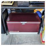 Vintage Coleman ice chest