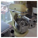 Kitchen Aid stand mixer