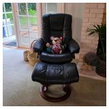 Vintage Ekornes Stressless chair with ottoman